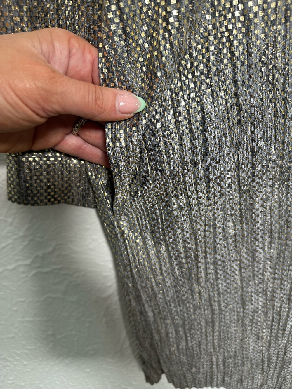 Sabrina Musayev Metallic Pleated Blouse Womens Medium Gold Silver Tie Neck Top - Picture 7 of 7
